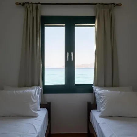 Beachfront Oasis Feriehus *