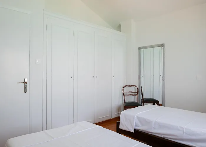 Beachfront Oasis Semesterbostad Nerántza