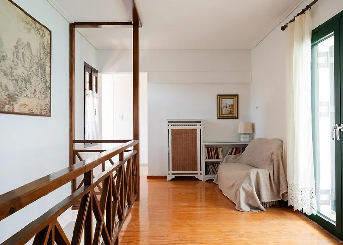 Beachfront Oasis Semesterbostad