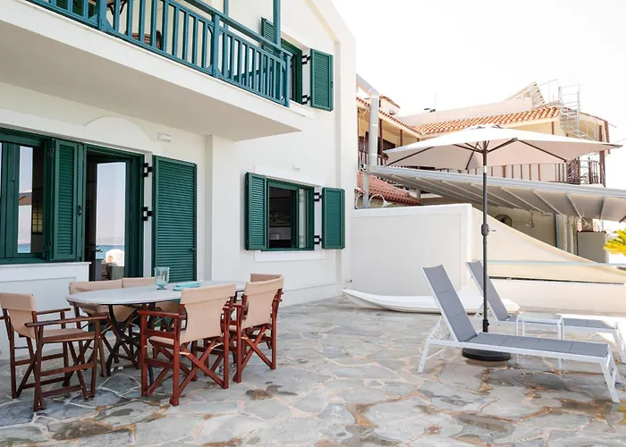 Дом отдыха Beachfront Oasis