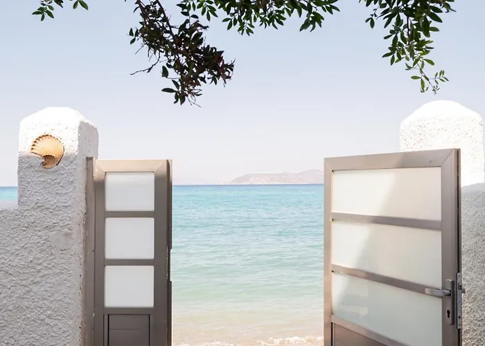 Beachfront Oasis *