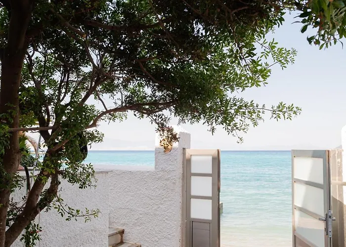 Beachfront Oasis Holiday home *